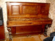 Пианино 19 века марки J.A. Pfeifer (Koenigsberg)